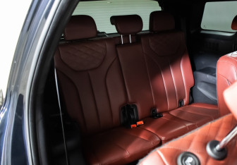 Подержанный автомобиль Hyundai Palisade 2019 года (10 фото)