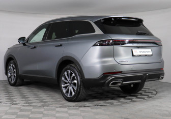 Подержанный автомобиль Chery Tiggo 9 2024 года (7 фото)