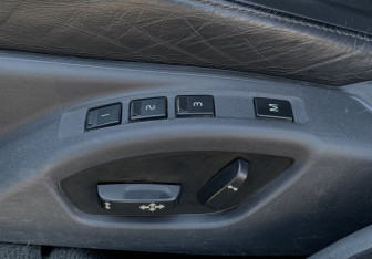 Подержанный автомобиль Volvo S80 2013 года (19 фото)