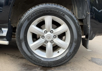 Подержанный автомобиль Lexus GX 2010 года (16 фото)