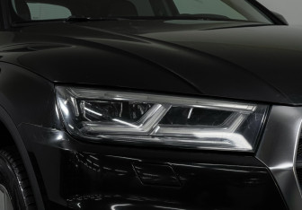 Подержанный автомобиль Audi Q5 2018 года (21 фото)