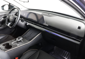 Подержанный автомобиль Omoda C5 2024 года (10 фото)