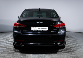 Подержанный автомобиль Genesis G80 2017 года (6 фото)