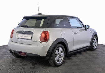 Подержанный автомобиль MINI Hatch 2020 года (5 фото)