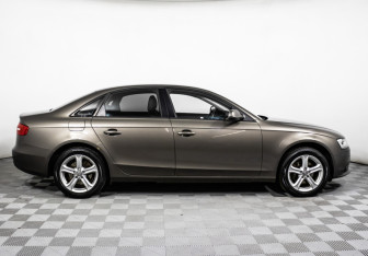 Подержанный автомобиль Audi A4 Sedan 2014 года (4 фото)