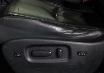 Подержанный автомобиль Toyota Highlander 2012 года (12 фото)