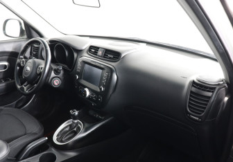 Подержанный автомобиль Kia Soul 2017 года (10 фото)
