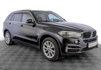 Подержанный автомобиль BMW X5 2017 года (3 фото)