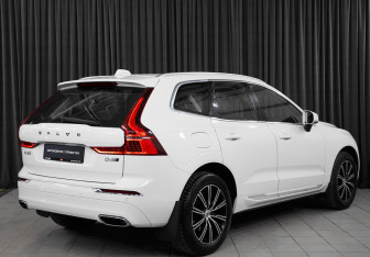 Подержанный автомобиль Volvo XC60 2019 года (4 фото)