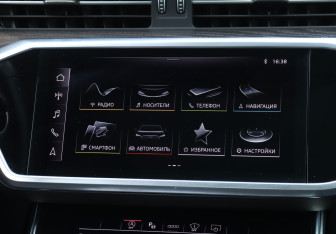 Подержанный автомобиль Audi A6 Sedan 2022 года (15 фото)