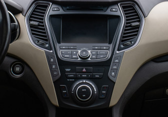 Подержанный автомобиль Hyundai Santa Fe 2014 года (14 фото)