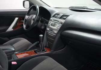 Подержанный автомобиль Toyota Camry Sedan 2008 года (10 фото)