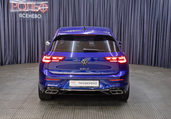 Подержанный автомобиль Volkswagen Golf Hatchback 2020 года (6 фото)
