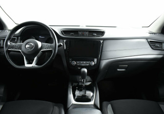 Подержанный автомобиль Nissan Qashqai 2020 года (9 фото)