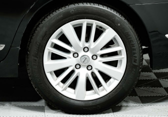 Подержанный автомобиль Nissan Teana 2012 года (7 фото)