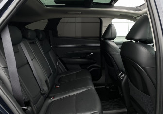 Подержанный автомобиль Hyundai Tucson 2022 года (30 фото)