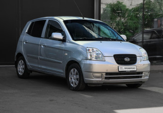 Подержанный автомобиль Kia Picanto 2007 года (3 фото)