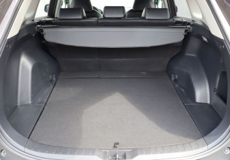 Подержанный автомобиль Toyota RAV4 2021 года (23 фото)