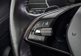 Подержанный автомобиль Skoda Octavia Liftback 2021 года (27 фото)