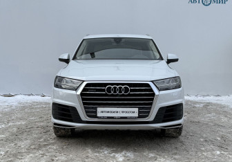 Подержанный автомобиль Audi Q7 2016 года (2 фото)