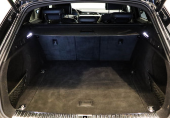 Подержанный автомобиль Audi e-tron 2021 года (25 фото)