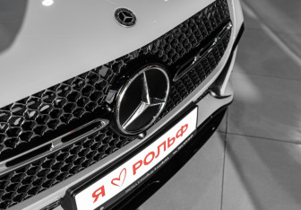 Новый Mercedes-Benz GLE 2025 (8 фото)