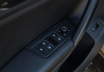 Подержанный автомобиль Volkswagen Tiguan 2018 года (18 фото)