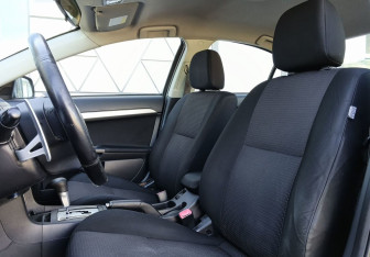 Подержанный автомобиль Mitsubishi Lancer Sedan 2008 года (15 фото)