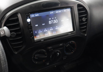 Подержанный автомобиль Nissan Juke 2011 года (9 фото)