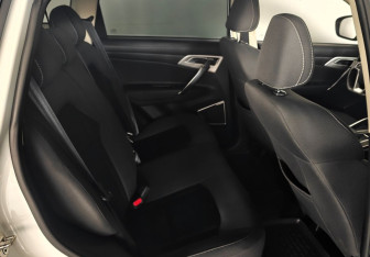 Подержанный автомобиль Geely Atlas 2018 года (10 фото)