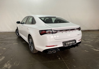 Подержанный автомобиль Geely Preface 2024 года (6 фото)