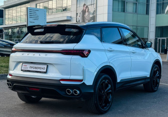 Подержанный автомобиль Geely Coolray 2025 года (5 фото)