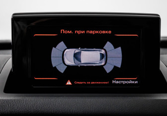 Подержанный автомобиль Audi Q3 2012 года (13 фото)