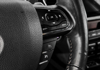 Подержанный автомобиль GAC GS8 2020 года (18 фото)