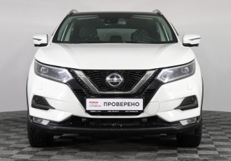 Подержанный автомобиль Nissan Qashqai 2021 года (2 фото)