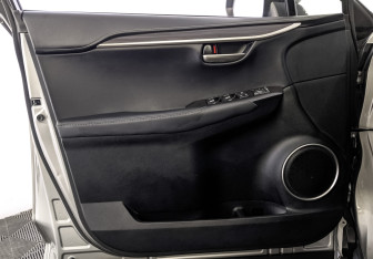 Подержанный автомобиль Lexus NX 2021 года (19 фото)