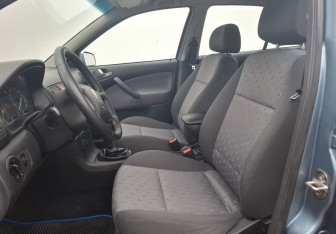 Подержанный автомобиль Skoda Octavia Liftback 2008 года (10 фото)