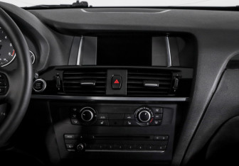 Подержанный автомобиль BMW X3 2016 года (13 фото)