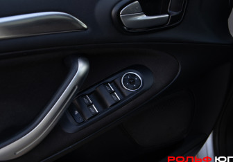 Подержанный автомобиль Ford S-MAX 2011 года (18 фото)
