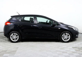 Подержанный автомобиль Kia Ceed Hatchback 2014 года (4 фото)