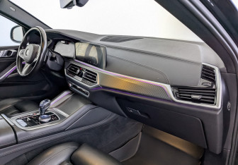 Подержанный автомобиль BMW X6 2020 года (11 фото)