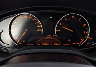 Подержанный автомобиль BMW X3 2021 года (13 фото)