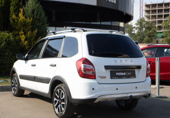 Подержанный автомобиль LADA (ВАЗ) Granta Wagon 2024 года (4 фото)