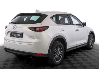 Подержанный автомобиль Mazda CX-5 2020 года (5 фото)