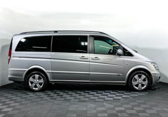 Подержанный автомобиль Mercedes-Benz Viano 2013 года (4 фото)