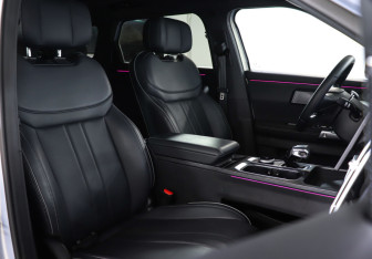 Подержанный автомобиль Jaecoo J7 2024 года (16 фото)