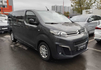 Подержанный автомобиль Citroen SpaceTourer 2022 года (3 фото)