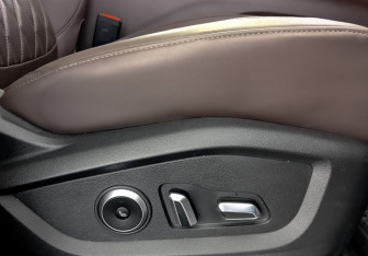 Подержанный автомобиль Chery Tiggo 8 Pro Max 2023 года (28 фото)