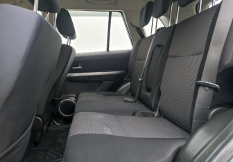 Подержанный автомобиль Suzuki Grand Vitara 2006 года (11 фото)
