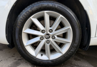 Подержанный автомобиль Skoda Superb Liftback 2014 года (9 фото)